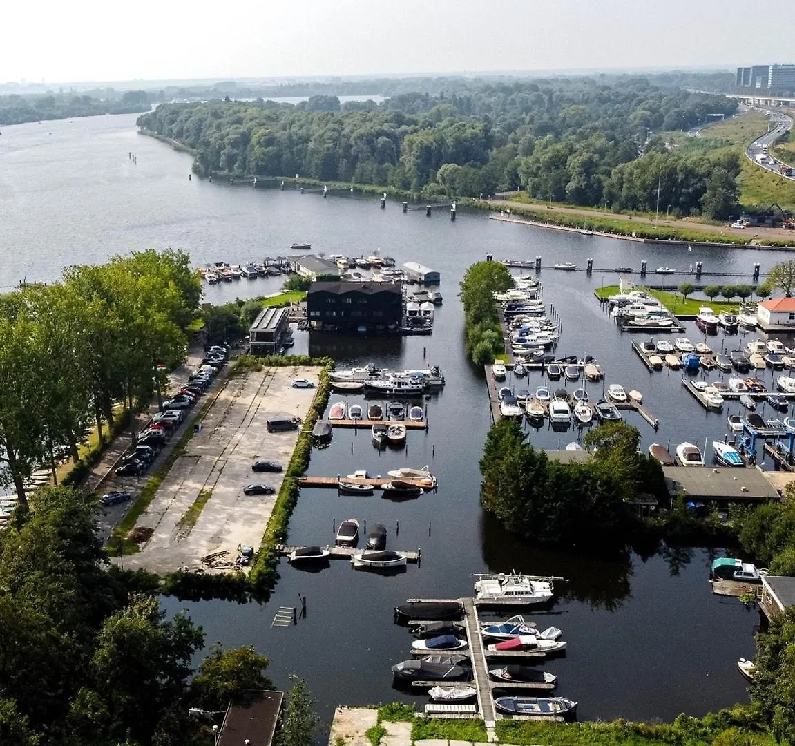 Botel Motorjacht Flint Hotel Amsterdam Nederland